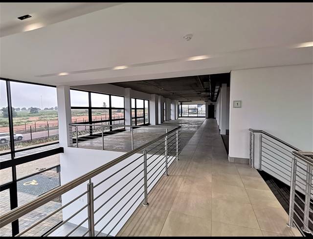 13,000M² WAREHOUSE TO LET IN GLEN MARAIS